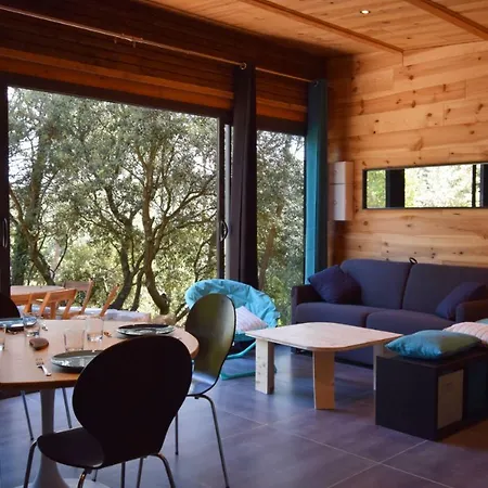 L'eric-gites De Tit'ane